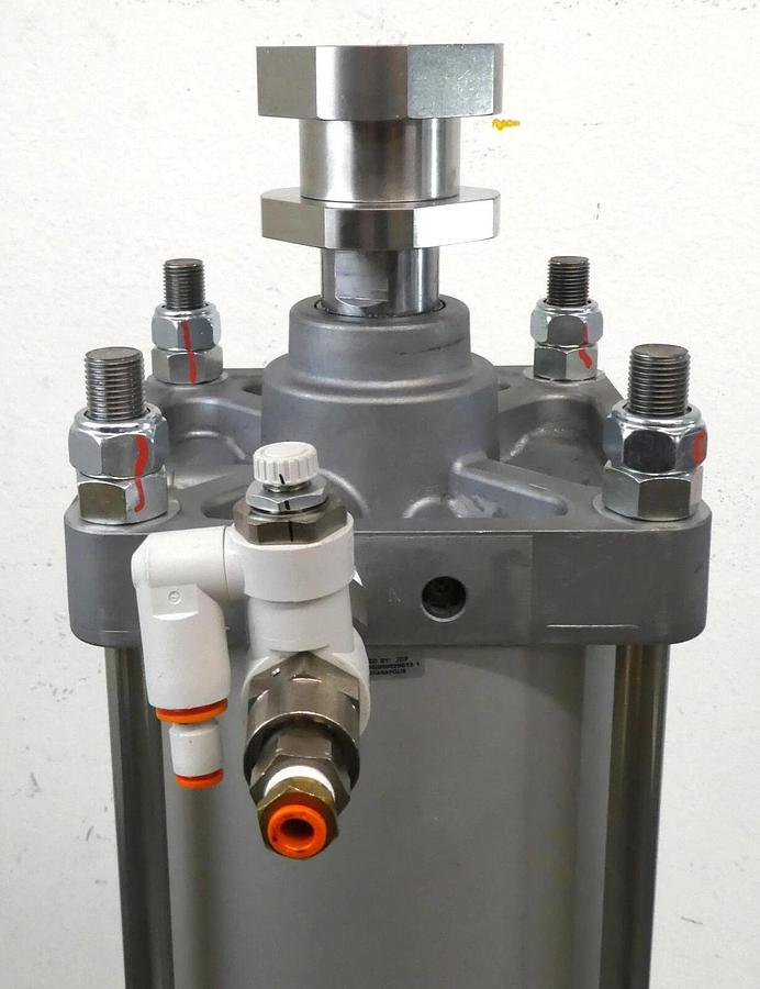 Used SMC CDS2b160TN-650-DUX00228 Tie Rod Pneumatic Air Cylinder Cs2 Working Surplus