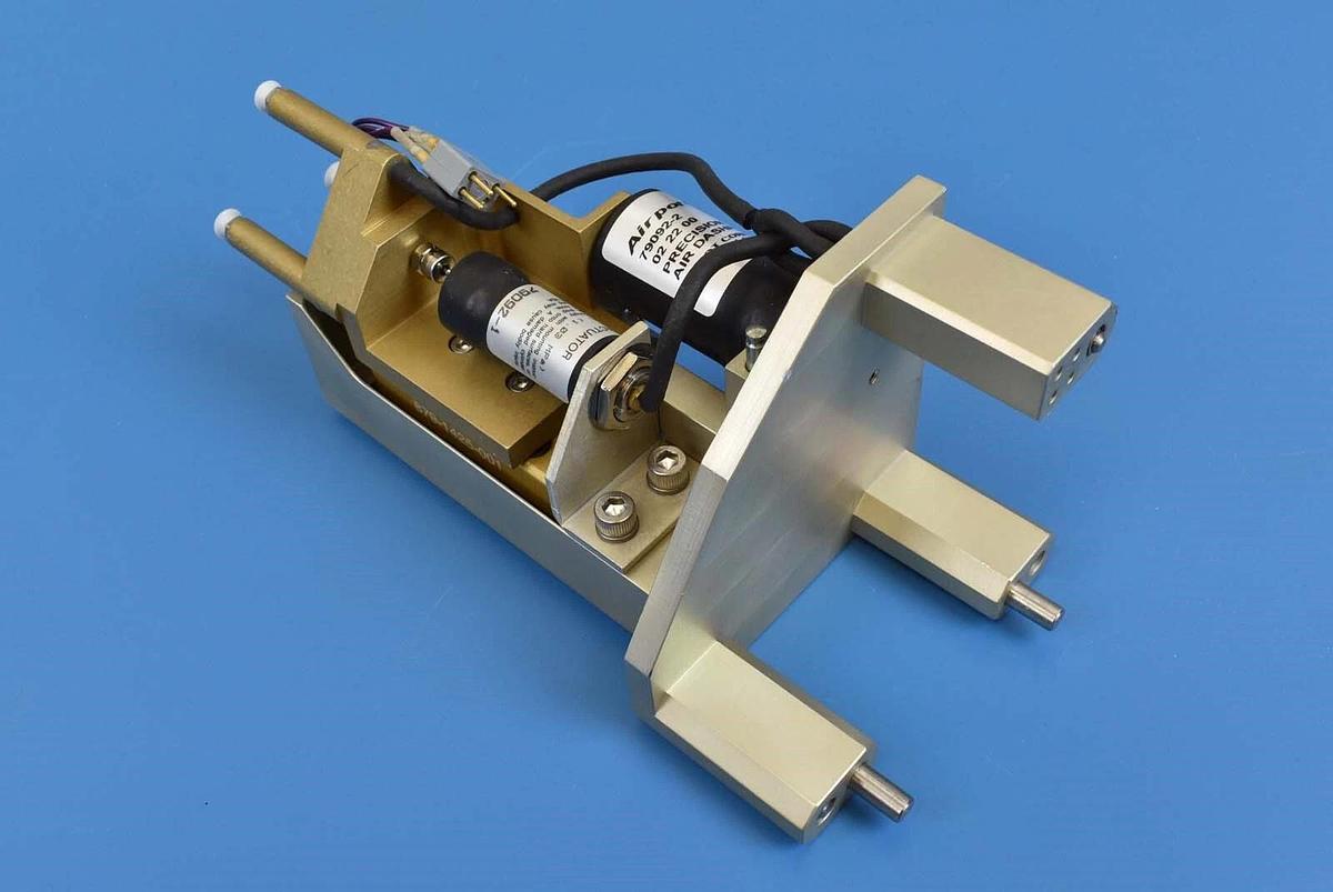 Used ASML / SVG 879-0352-006 Lifter Assembly