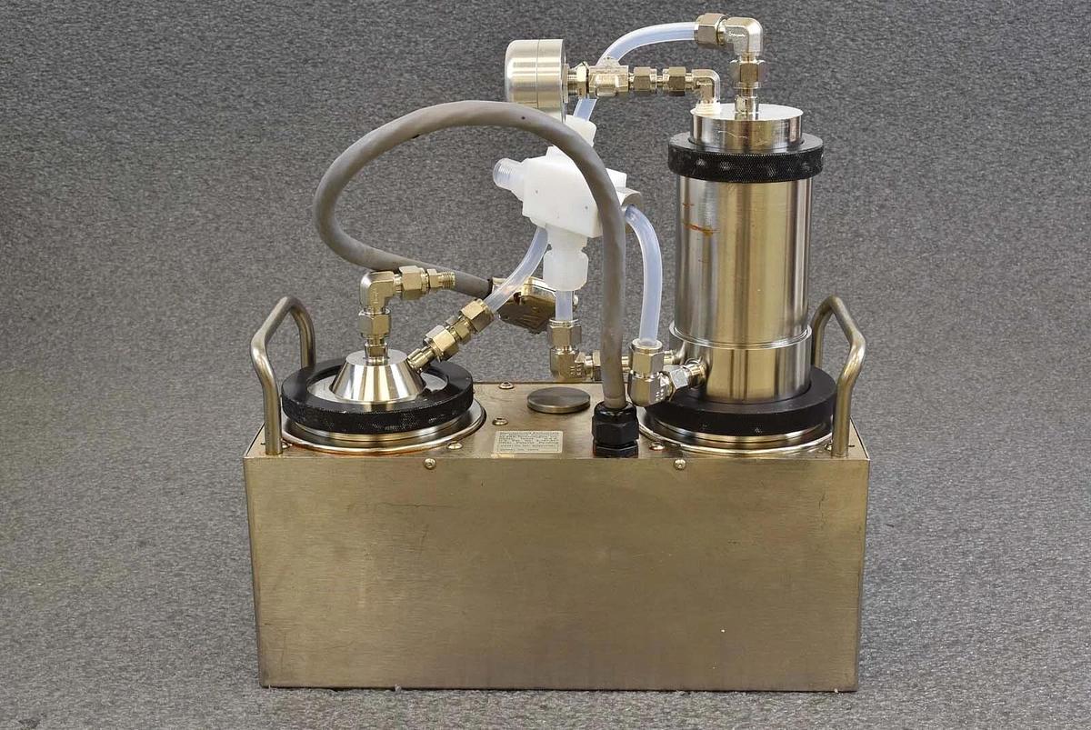 Used Millipore W2501PH01 Photoresist Pump 250