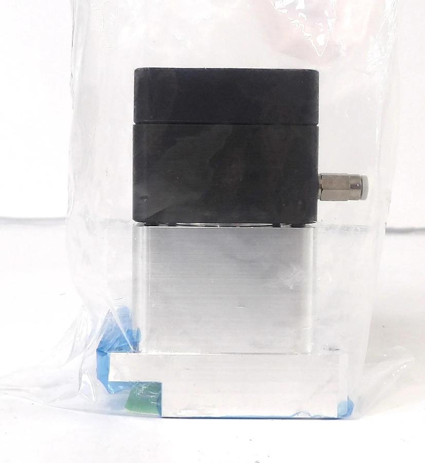 Used VAT 24428-XA11-BJM1 Vacuum Angle Valve AMAT 0195-03231 Reseller Lot of 2 New