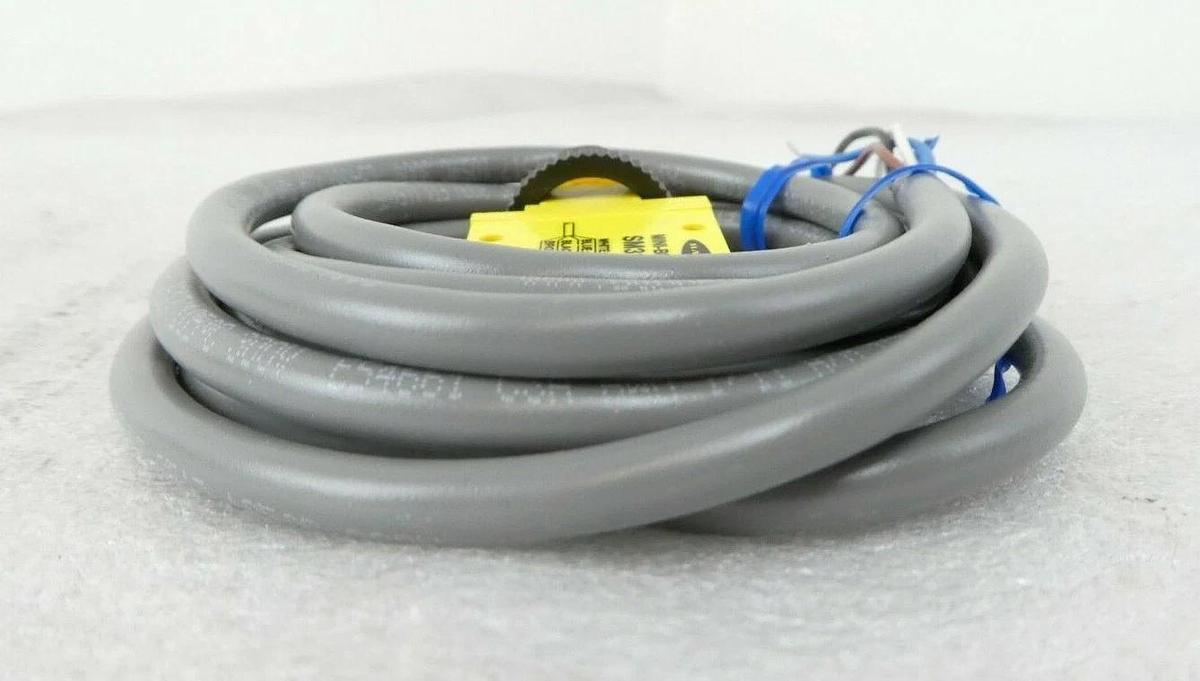 Banner SM312F Photoelectric Sensor Novellus 40-08913-00 Reseller Lot of 3 New