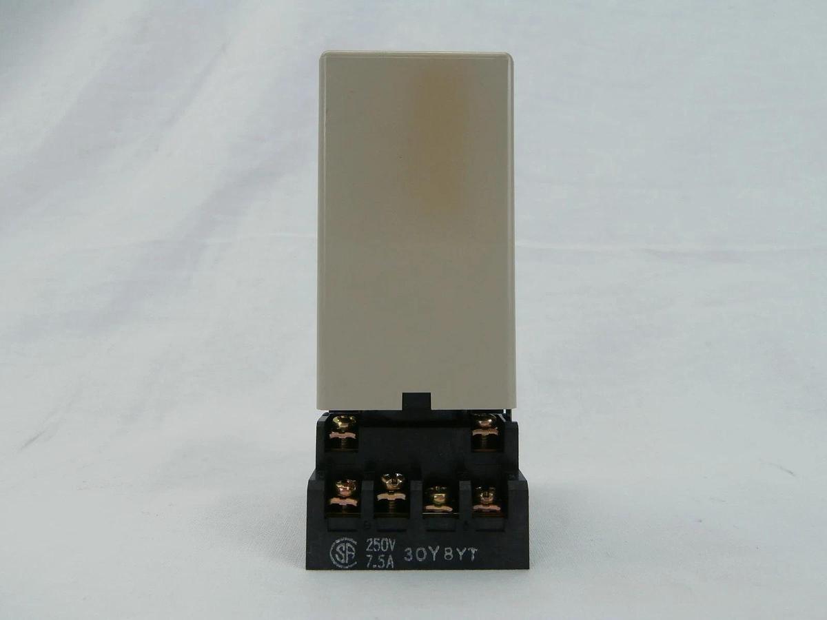 Used Omron 61F-GP-NH Floatless Level Switch with Socket Reseller Lot of 4 Used