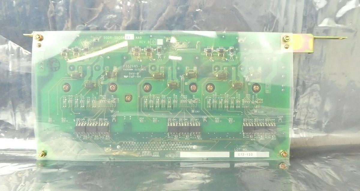 Used Yaskawa Electric SGDR-SDCCA01 Robot Connector PCB Card F352085-1 NXC100 Working