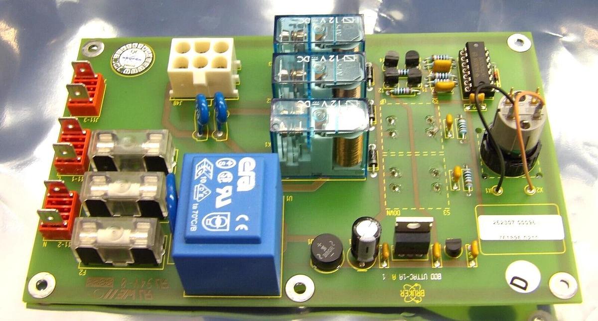 Used Bruker 252307.00096 Operation Key Switch Relay PCB UTTAC-1A UltrafleXtreme Spare