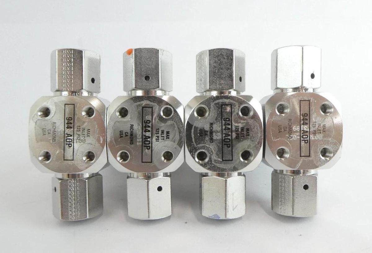 Used Veriflo 944AOPLPNCSFSFF 945AOPLPNCSFSFF Diaphragm Valve Lot of 13 Working
