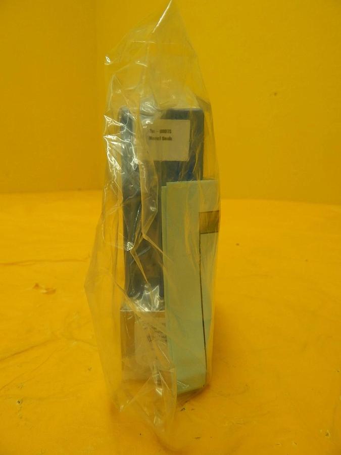 Refurbished Celerity FC-2979MEP5-WM Mass Flow Controller 200 SCCM NF3 TN2979 Refurbished