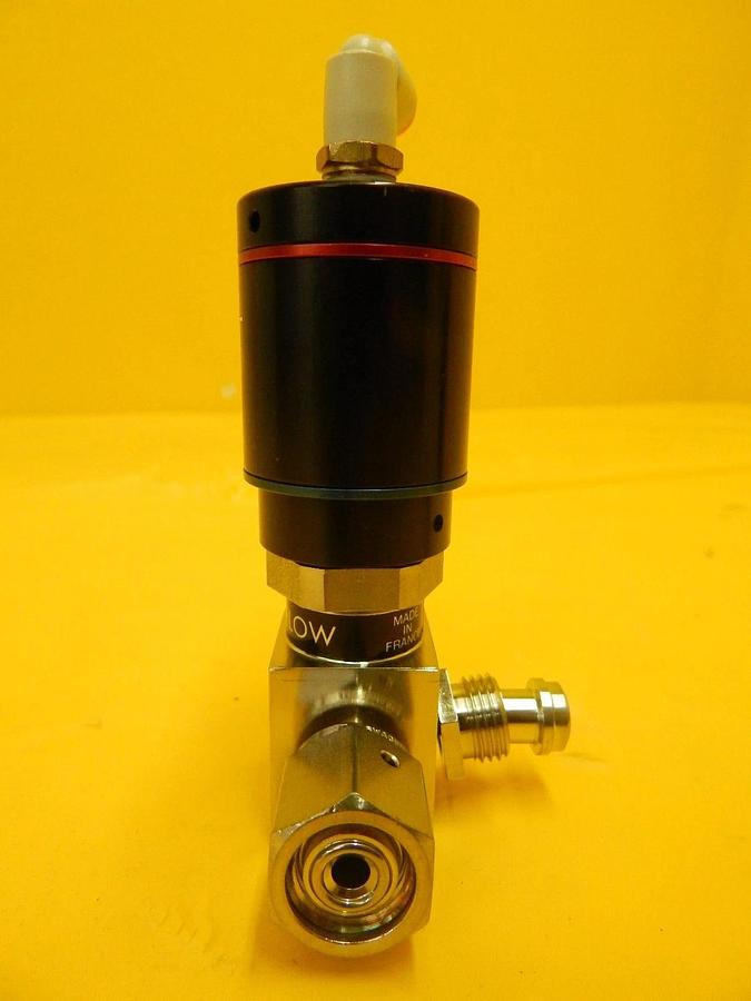 Used Qualiflow 2x10-9atm.cm3/Sec 3-Way Pneumatic Valve Reseller Lot of 2 Used Working