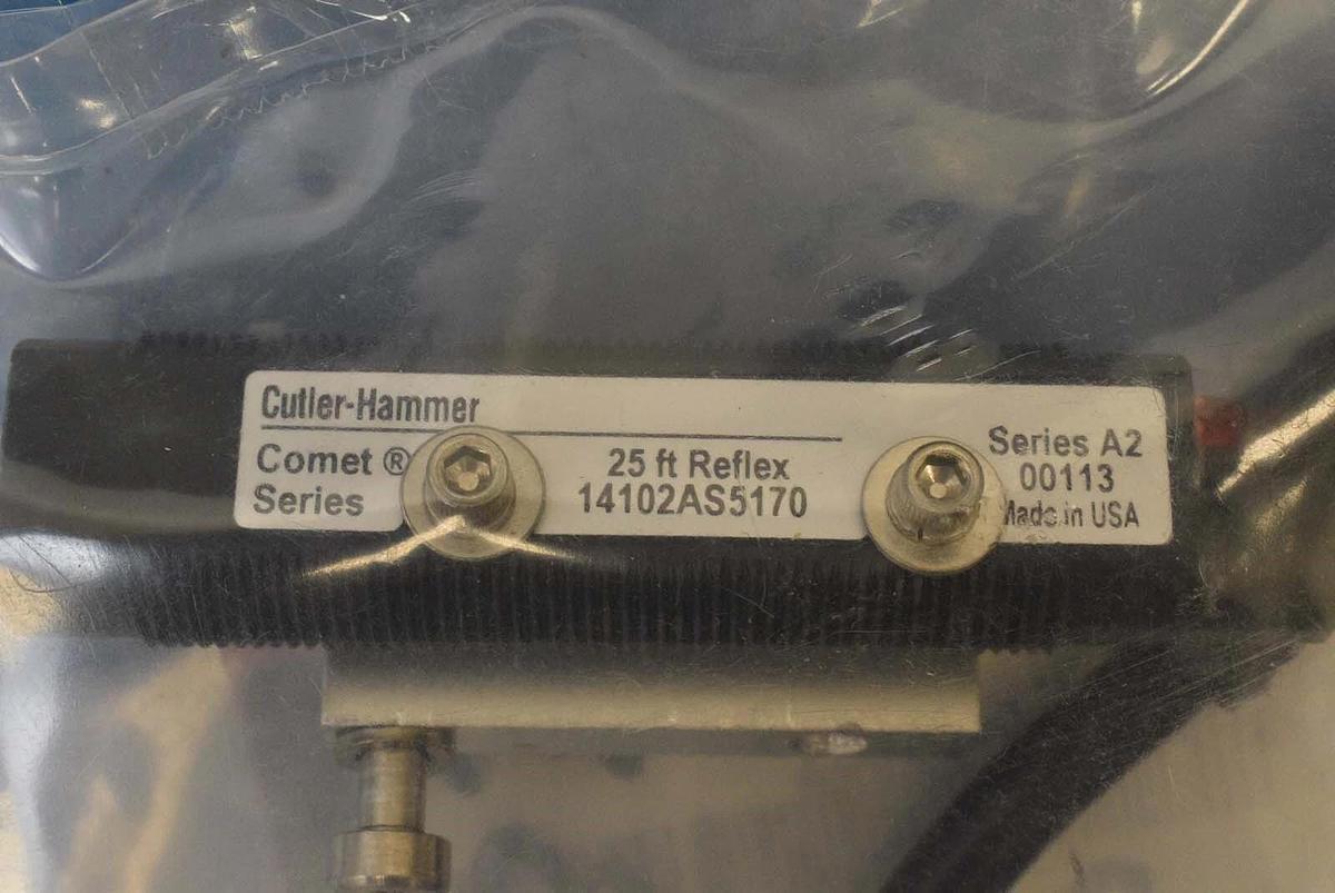 Used Cutler-Hammer 14102AS5170 Comet Series Reflex Sensor