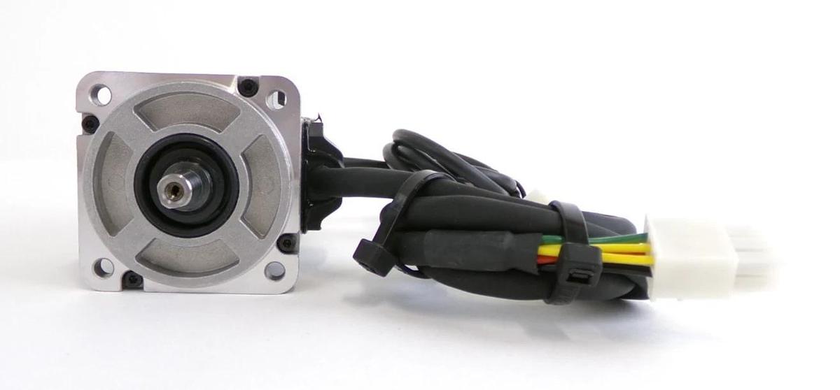 Used Sanyo Denki R2AA05010FCSSYM AC Servo Motor SANMOTION R Lot of 2 Working
