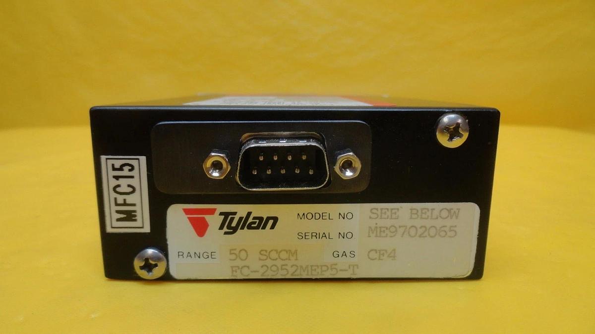 Used Tylan FC-2952MEP5-T Mass Flow Controller AMAT 3030-04111 50SCCM CF4 Used Working