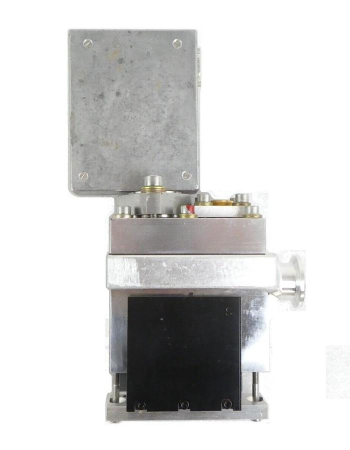 Used Alcatel Adixen 104436 Mass Spectrometry Analyzer Cell and 072494 VHS Amp Working