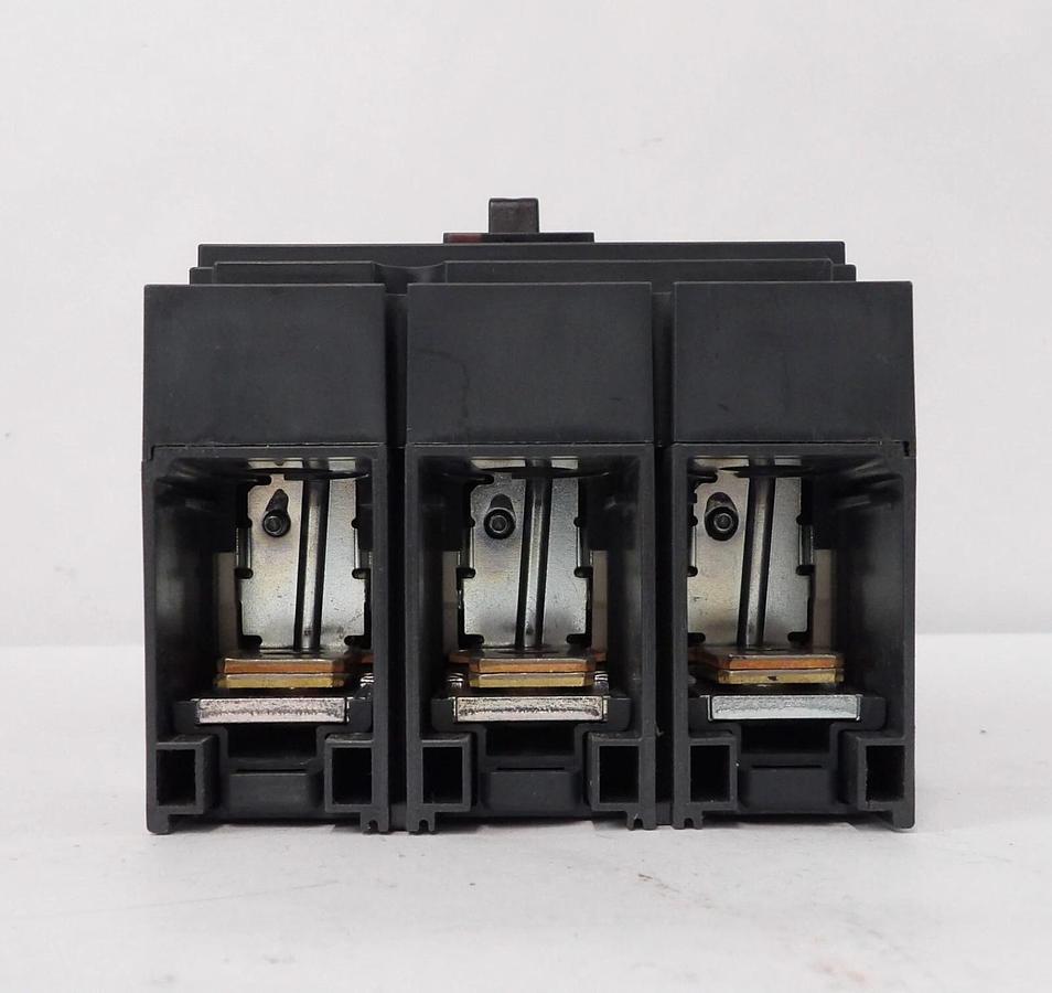 Schneider Electric JGF36150UK 3 Pole Circuit Breaker PowerPacT New Surplus