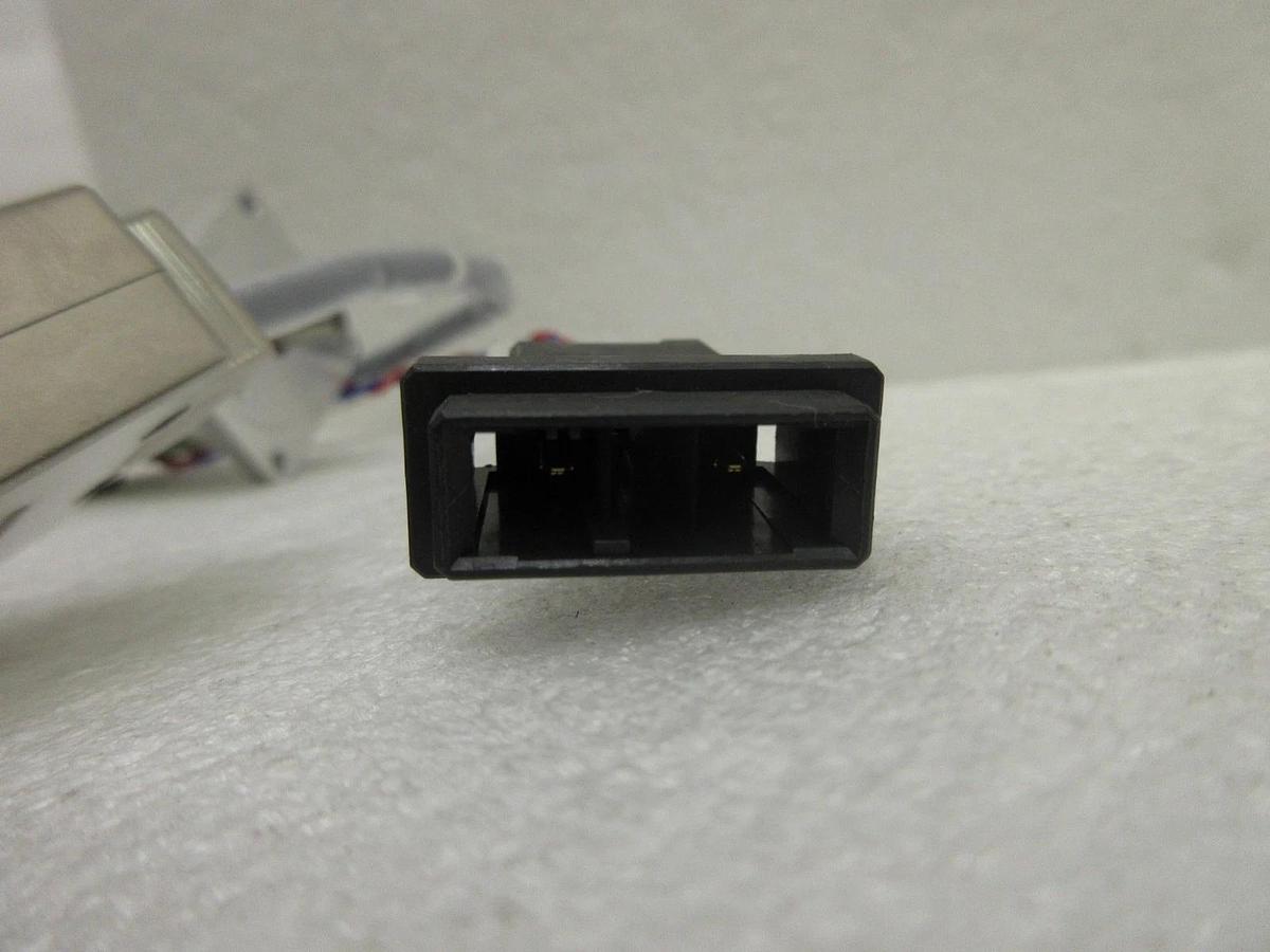 Used Yaskawa Electric UTOPI-100MX Minertia Motor UGRMEM-01SNQ72 Nikon NSR-S204B Spare