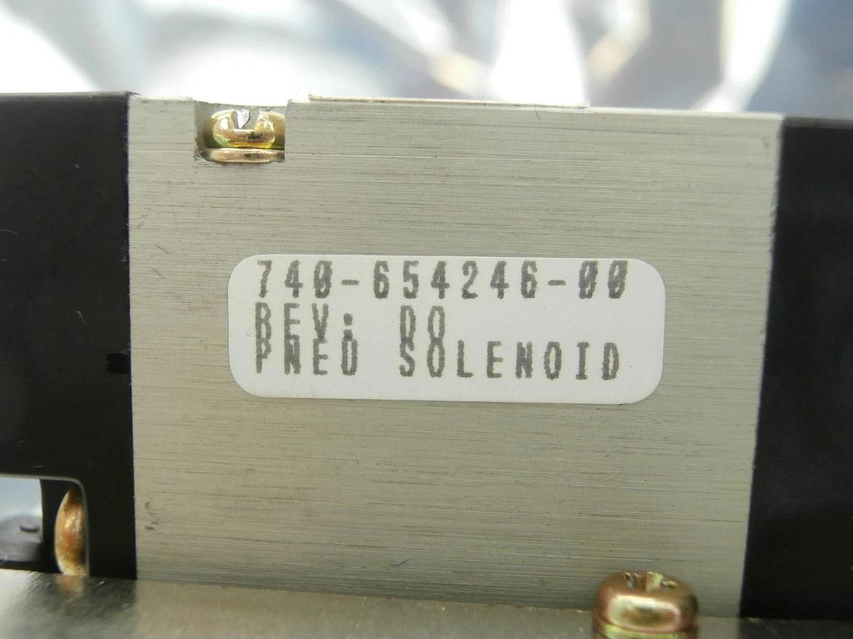 Used Bay Pneumatic BES4326 5-Port Manifold KLA Instruments 740-654246-00 2132 Used