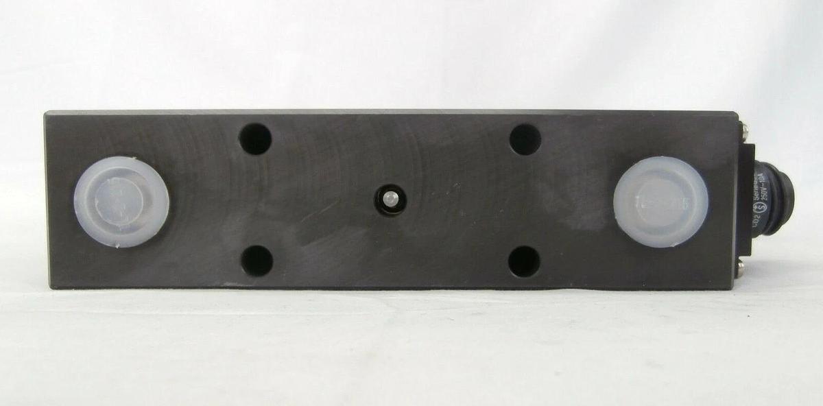 Used VAT 02010-BA44-1004 Pneumatic Rectangular Wafer Transfer Valve MONOVAT Spare
