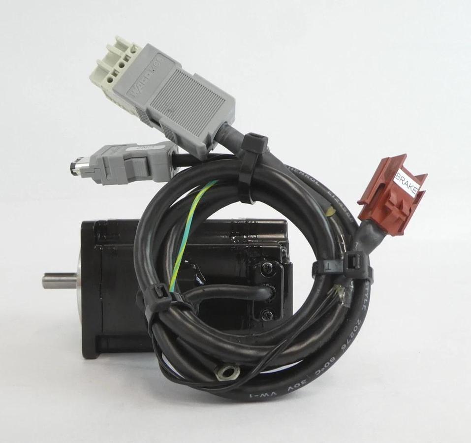 Used Yaskawa America SGMPH-01AAE-YA12 AC Servo Motor Assembly Working