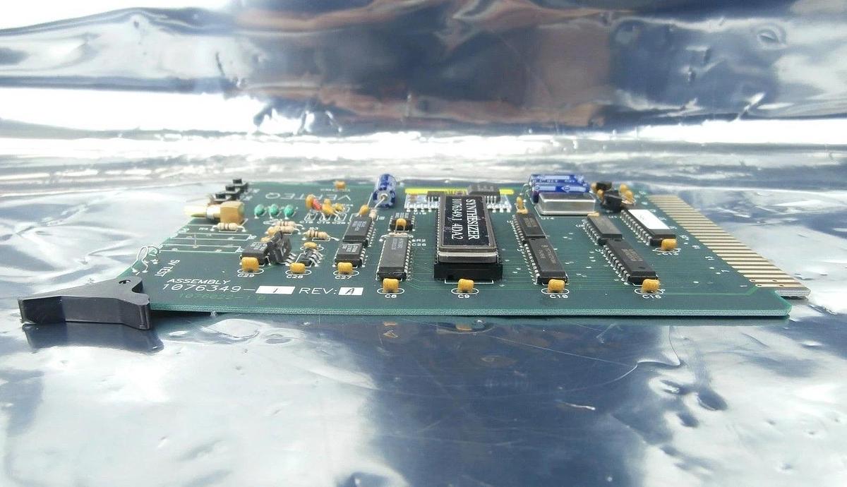 Used Verteq Process Systems 1076349-1 Frequency Synthesizer PCB Card Working Surplus