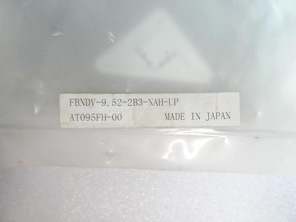 Fujikin Incorporated AT095FH00 3-Way Diaphragm valve FBNDC-9.52-2B3-NAH-UP New