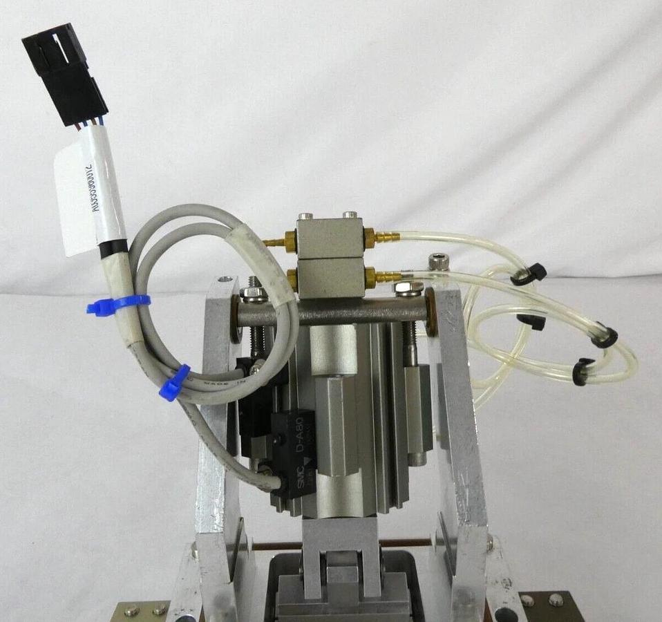 Used AMAT Applied Materials 0010-70162 Slit Valve Actuator Assembly Working Surplus