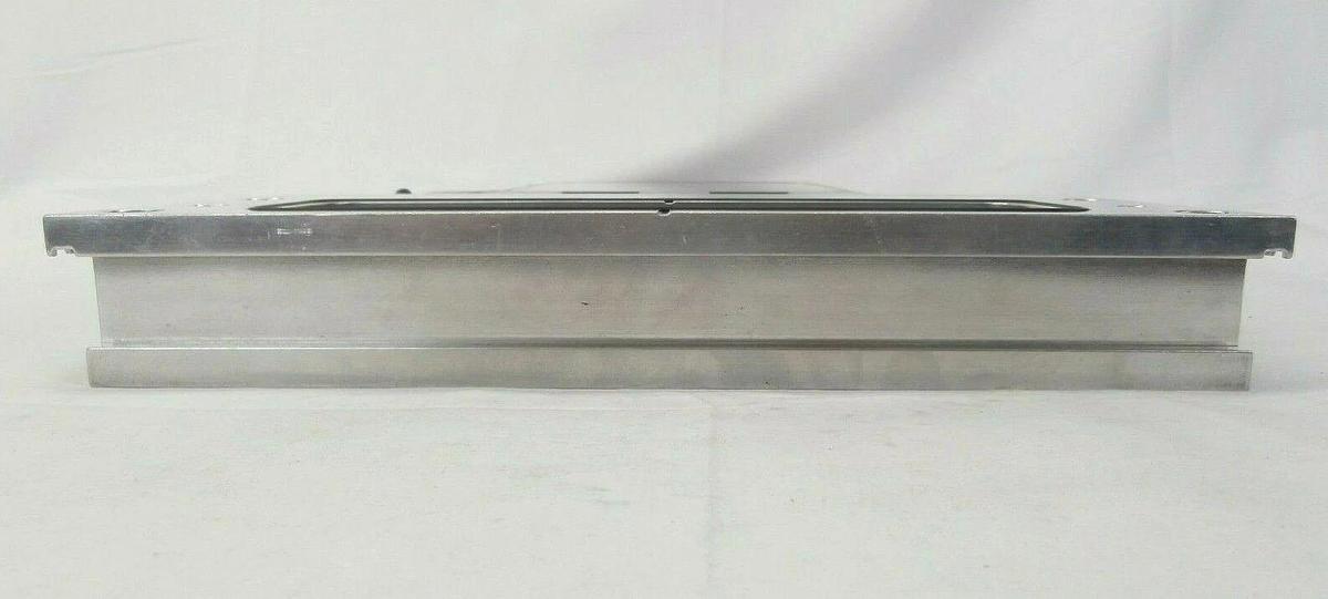 Used VAT 02010-BA44-1004 Pneumatic Rectangular Wafer Transfer Valve MONOVAT Spare