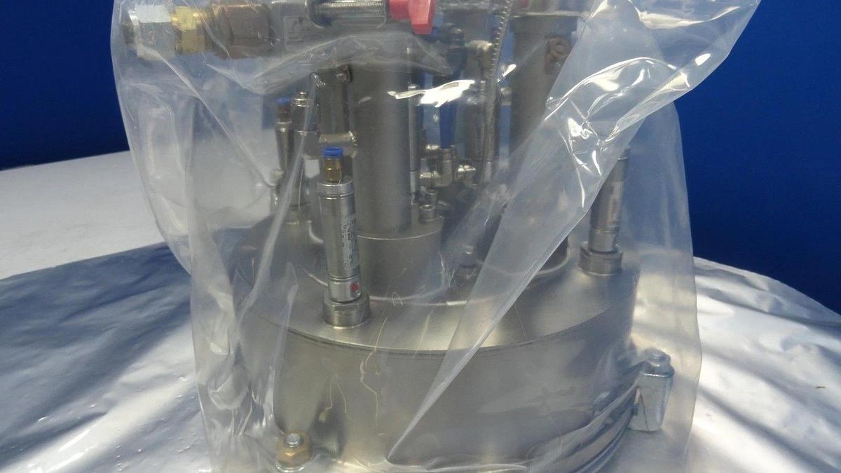 Used Edwards Y12201027 Helios Combustion Chamber Head Short Body 500052685 Working