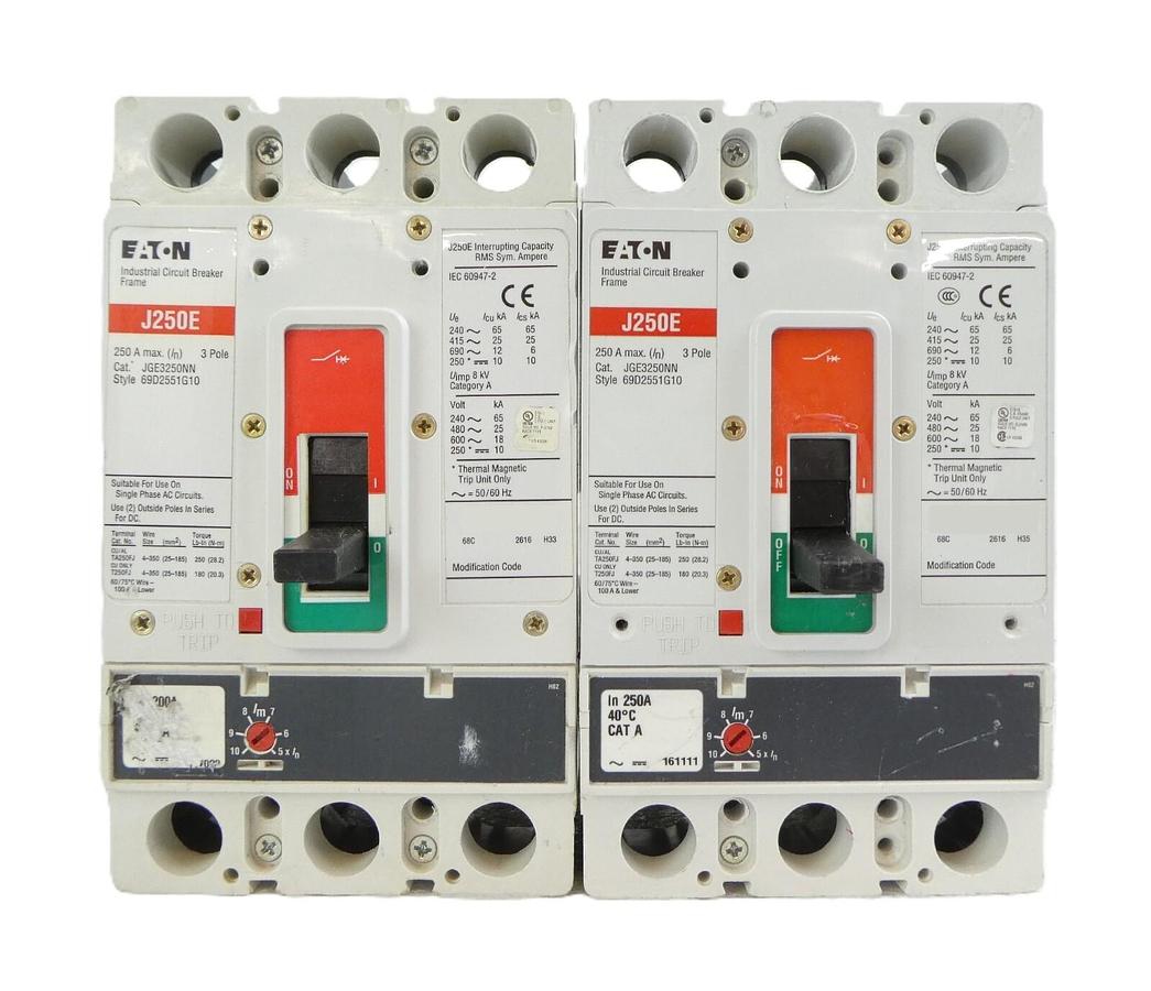 Used Eaton JGE3250NN Industrial Circuit Breaker J250E 69D2551G10 Lot of 2 Working