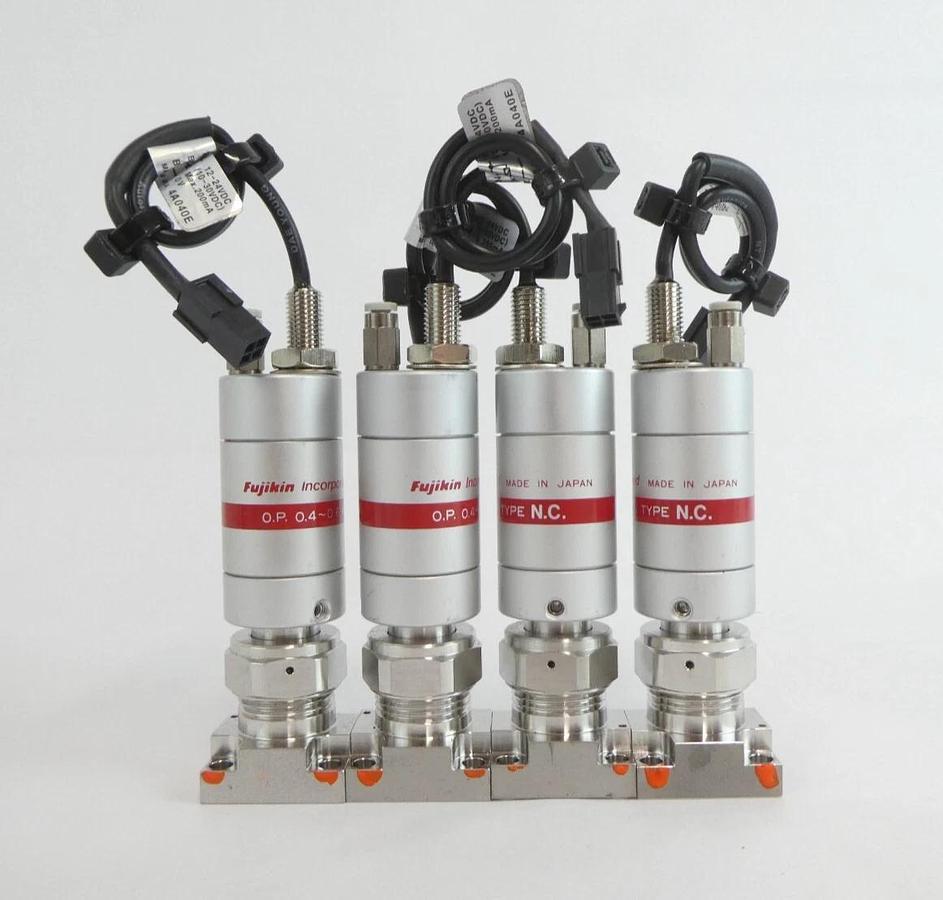 Used Fujikin 507082 507081 Diaphragm Valve 316L-P Lot of 12 Working Surplus
