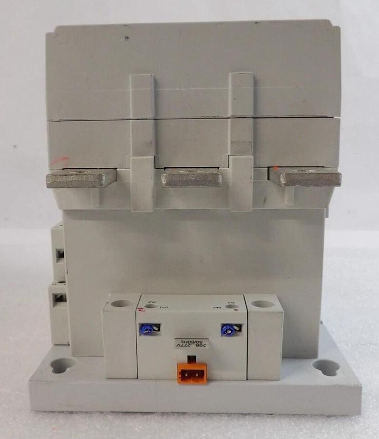 Used AB Allen-Bradley 100-D210 Industrial Contactor 100-D 208-277V Lot of 2 Working