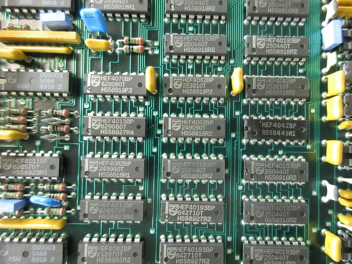 Used ASML 4022.428.10810 Blades Control PCB Card 4022.428.1081 PAS 5000/2500 Used