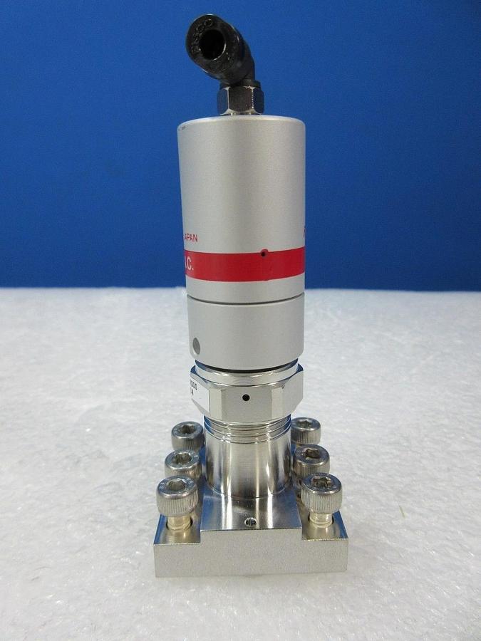 Used Fujikin FPR-SDAT-21-6.35UGF-APD Type NC Diaphragm Valve 091404 Lot of 12 Used