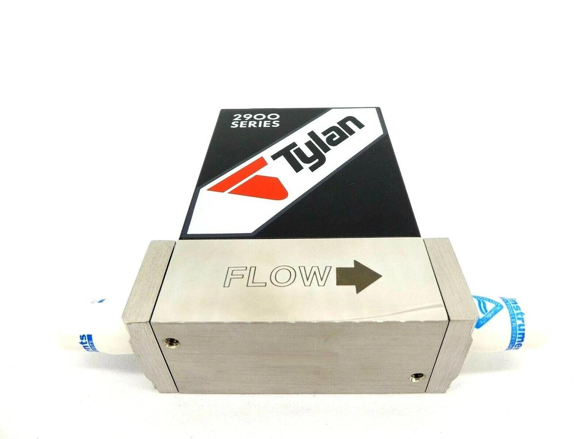 Used Tylan FC-2900M Mass Flow Controller MFC 1 SLM He 2900 Series Working Surplus