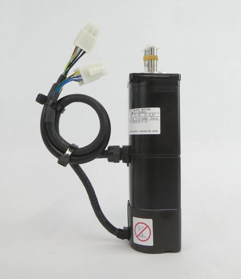 Yaskawa SGM-01U3B4CL Servo Motor Reseller Lot of 5 New Surplus