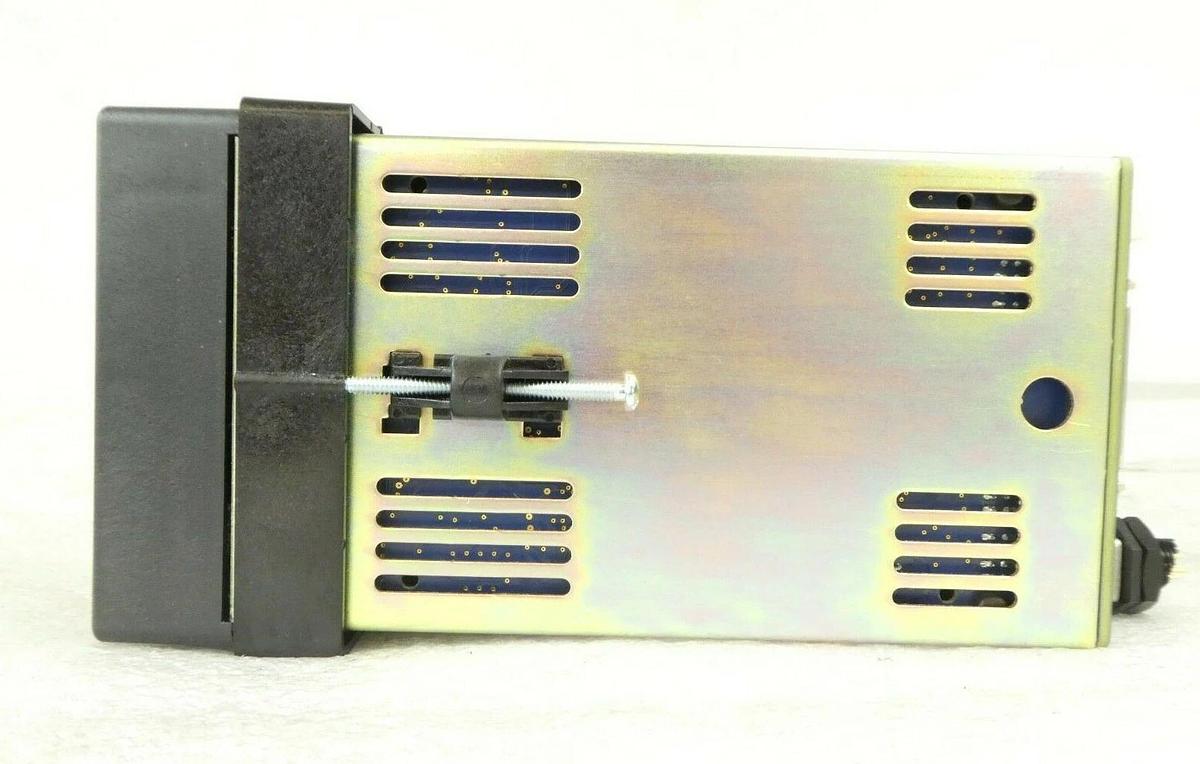Used AMAT Applied Materials 0190-81245 TB50 Digital I/O PLC Module D8 Damaged Spare