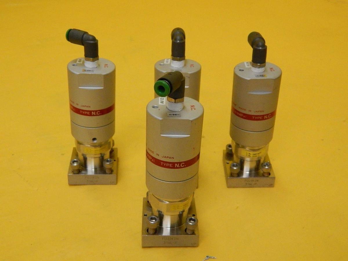 Used Fujikin 059577 Pneumatic Valve Normally Closed 316L-P Lot of 4 Used Working