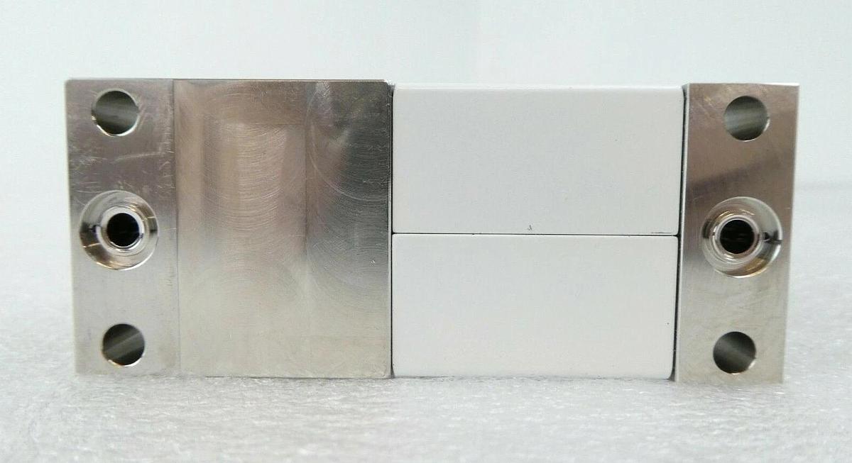 Used Fujikin FCSP7002-4WS1-F400-A3 Flow Control System P7000 TEL Tokyo Electron Spare