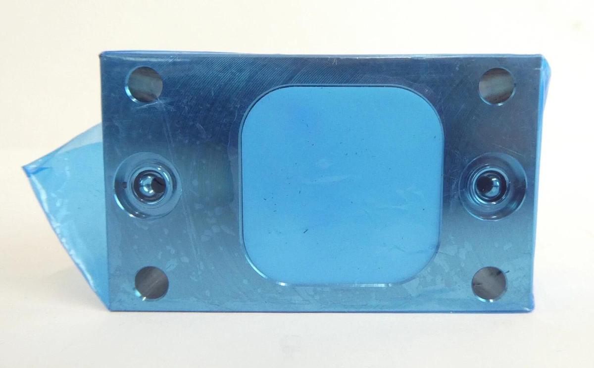 Horiba STEC GP-100F Mass Flow Controller MFC GP-100 20 SCCM He New Surplus