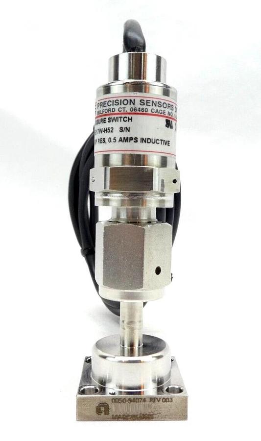 Used UE Precision Sensors Pressure Switch Lot of 5 E36W-L33 E17W-H52 E36W-H25 Spare