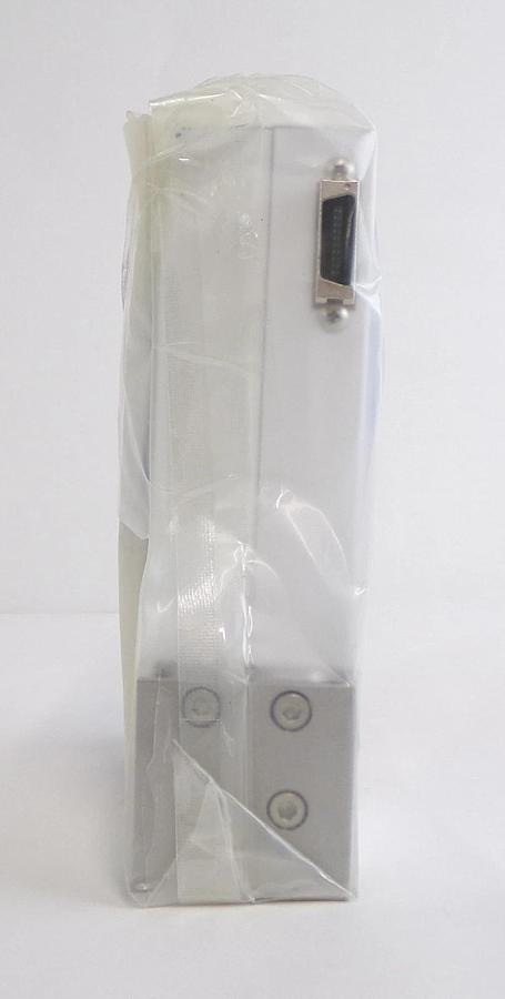 Fujikin FCSP7002W-4WS1-F122B-A3 Flow Control System P7000 WR New Surplus