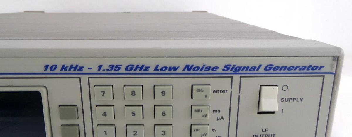 Used IFR 2040 10khz-1.35Ghz Low Noise Signal Generator Option 2 No Power As-Is