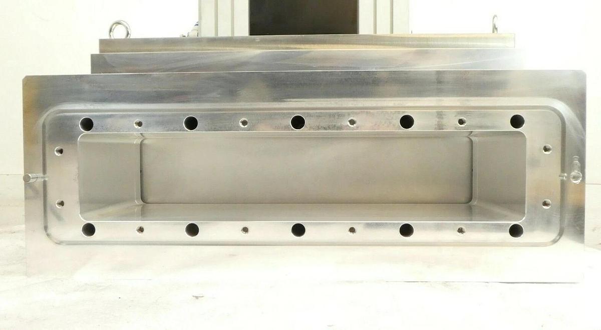 Used Irie Koken KOSLARZE-II Wafer Chamber Slit Valve CKD 9.8125" Spare Surplus