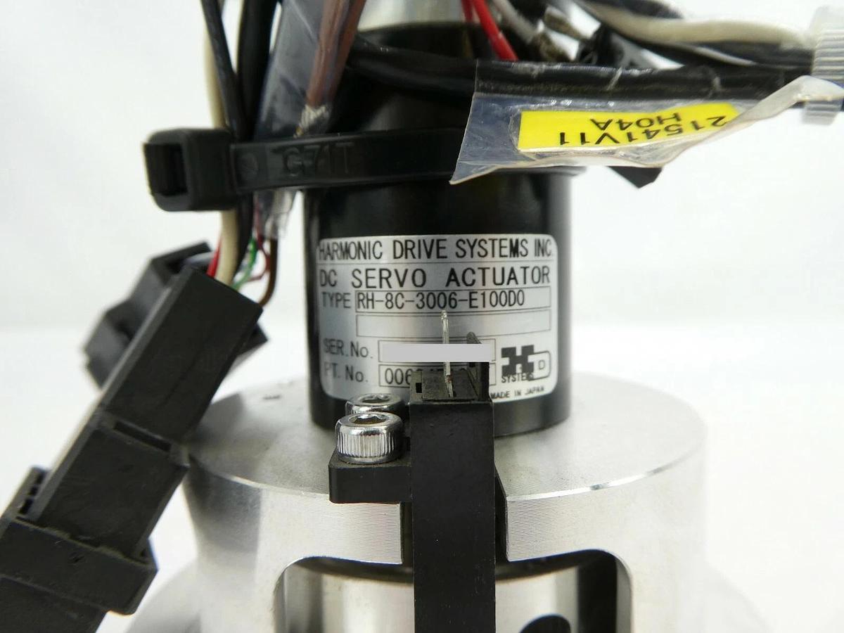 Used Harmonic RH-8C-3006-E100D0 Servo Actuator NSR-S205C BMU IU-OSP Unit Working