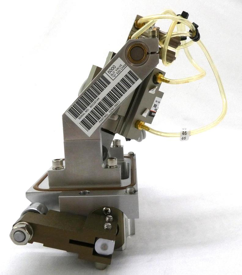 Used AMAT Applied Materials 0240-76511 5000 Cleanroom Slit Valve "S" 520 Chemraz