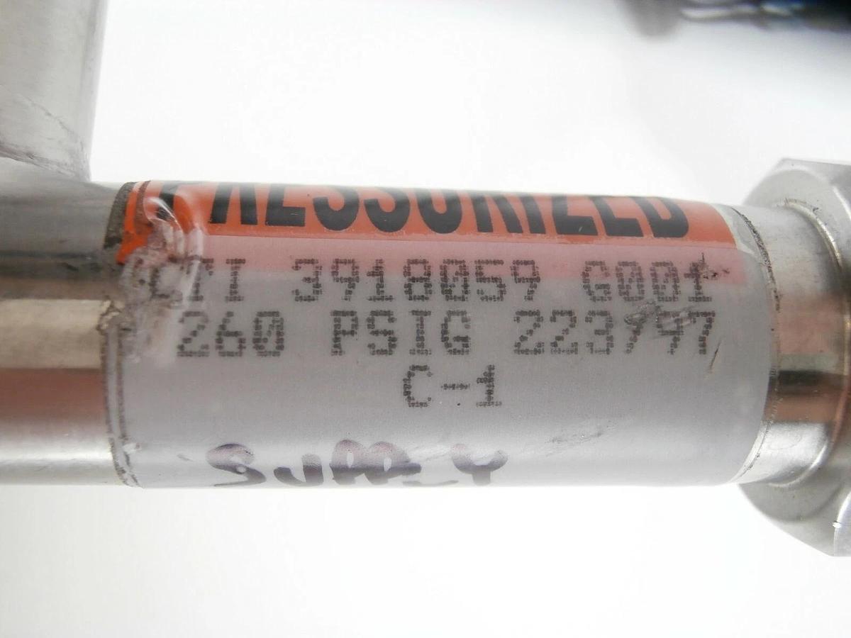 Used CTI-Cryogenics 8043074 Cryopump Supply CryoLine 6 Foot with Tee 3918059 Working