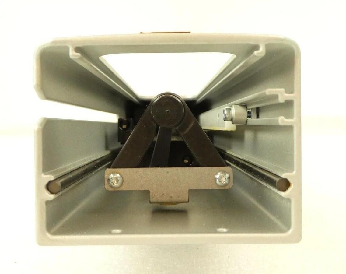 Used AB Sciex 5042169 M3 MicroLC Liquid Chromatography System with PAL HTS-xt Surplus