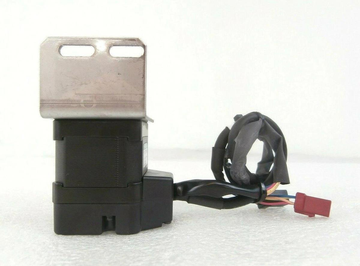 Used Sanyo Denki 103F5508-70XE42 Stepping Motor StepSyn Set of 2 TEL Lithius Working