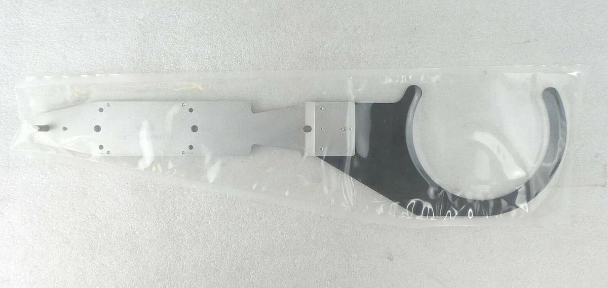 Used Varian E11289130 Pick/Pick RH Robot Arm End Effector Fork E17284870 VSEA Working