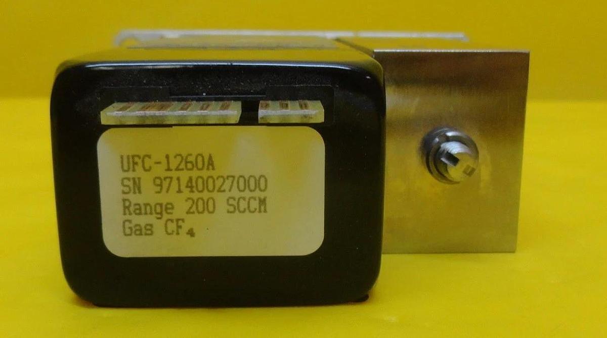 Used Unit Instruments 1260-100341 Mass Flow Controller MFC 200 SCCM CF4 Used Working