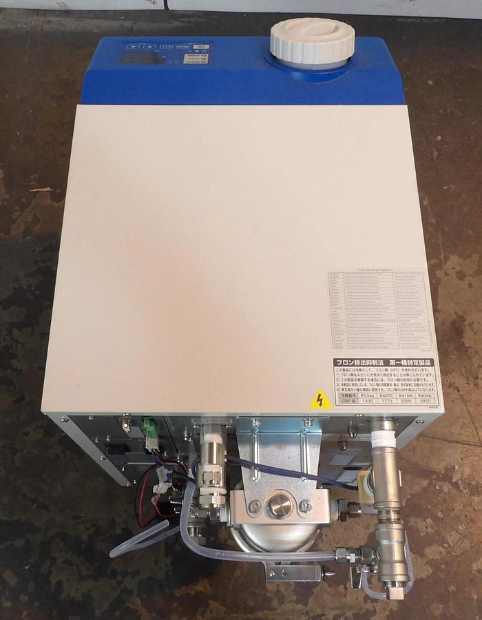 Used SMC HRS012-AN-20-JMT Single Phase Thermo Chiller 200-230 Vac 50/60Hz Working