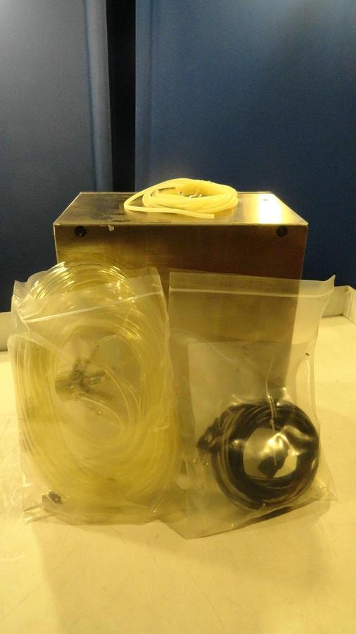 Used Particle Measuring System 310 MiniNet Minienviornment Used Working