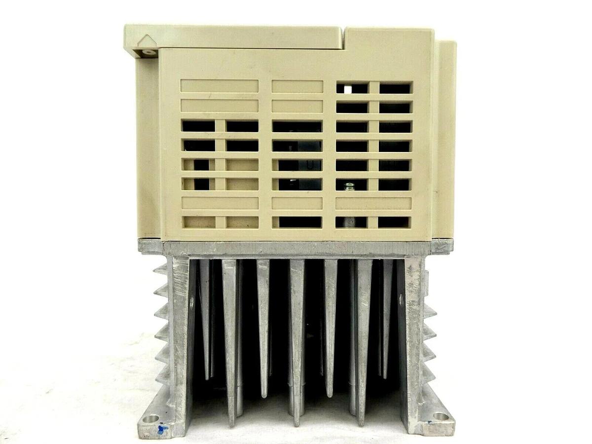 Used Yaskawa Electric CIMR-V7AA21P5 Inverter Drive VS Mini V7 No Cover Nikon NSR